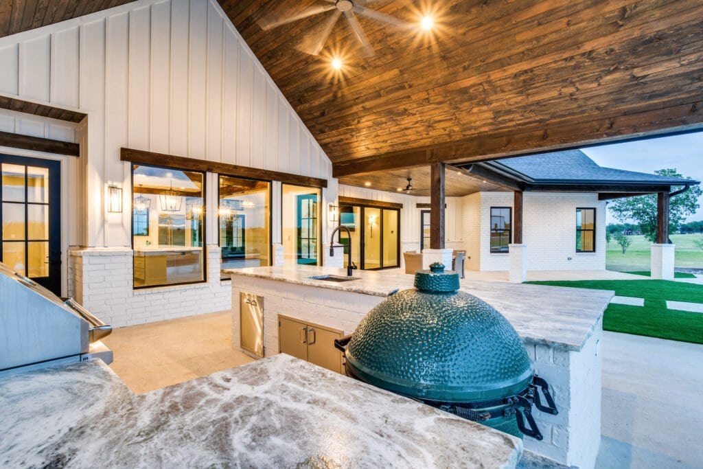 Covered outdoor kitchen at Modern Ranch